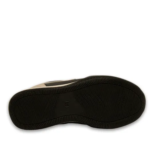 Siyah Kadın Spor Sneaker – Akıllı Pet Detaylı – Günlük Kullanım İçin Çok Rahat – Toptan — toptan ayakkabı görseli